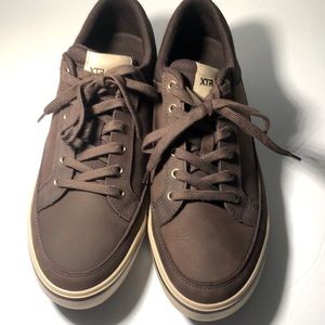 XTRATUF Men’s Sharkbyte Leather Deck Shoes